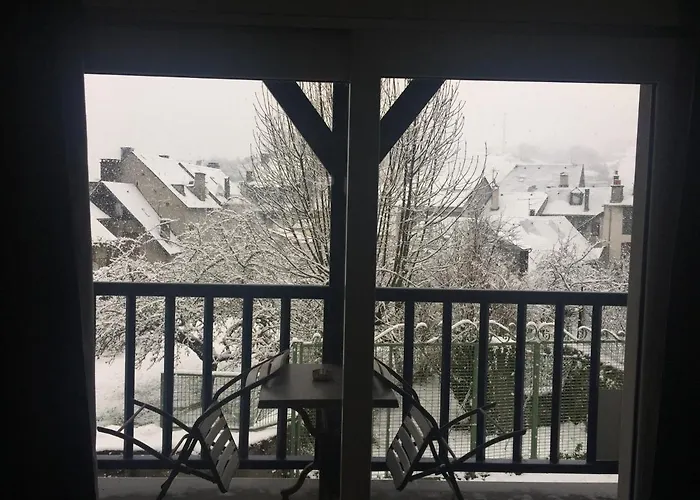 Le Balcon Face A L\'Aspin
