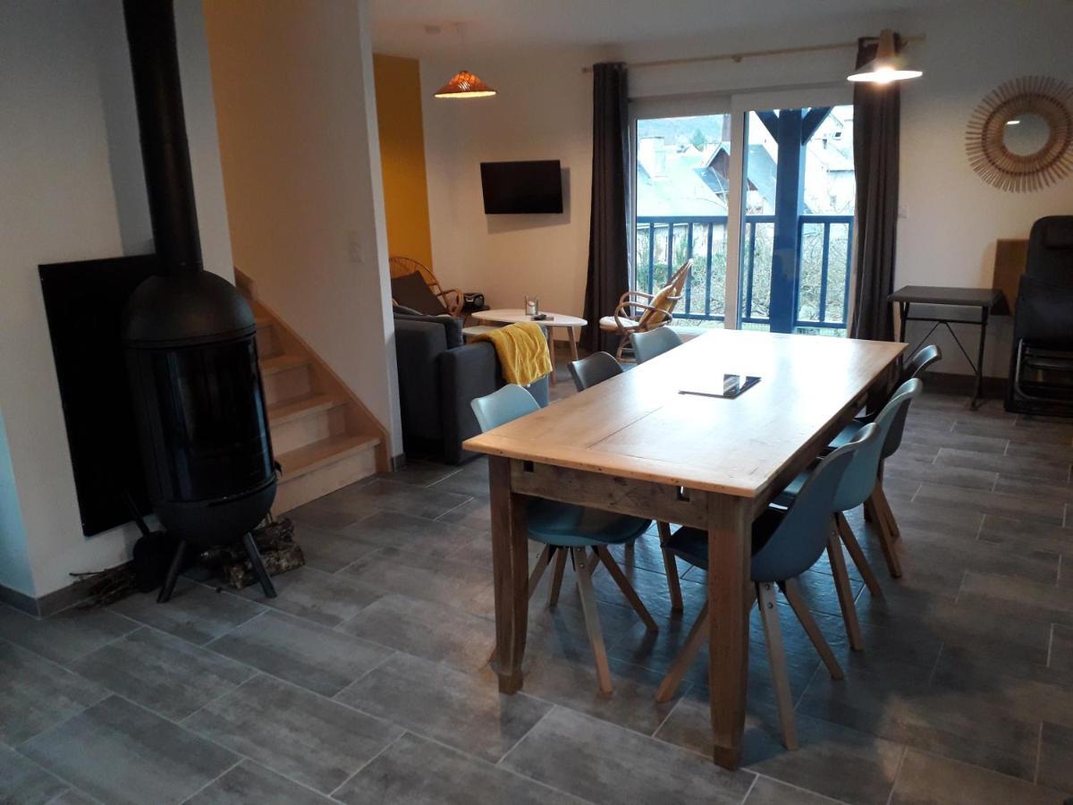 Le Balcon Face A L'aspin Ferienhaus *